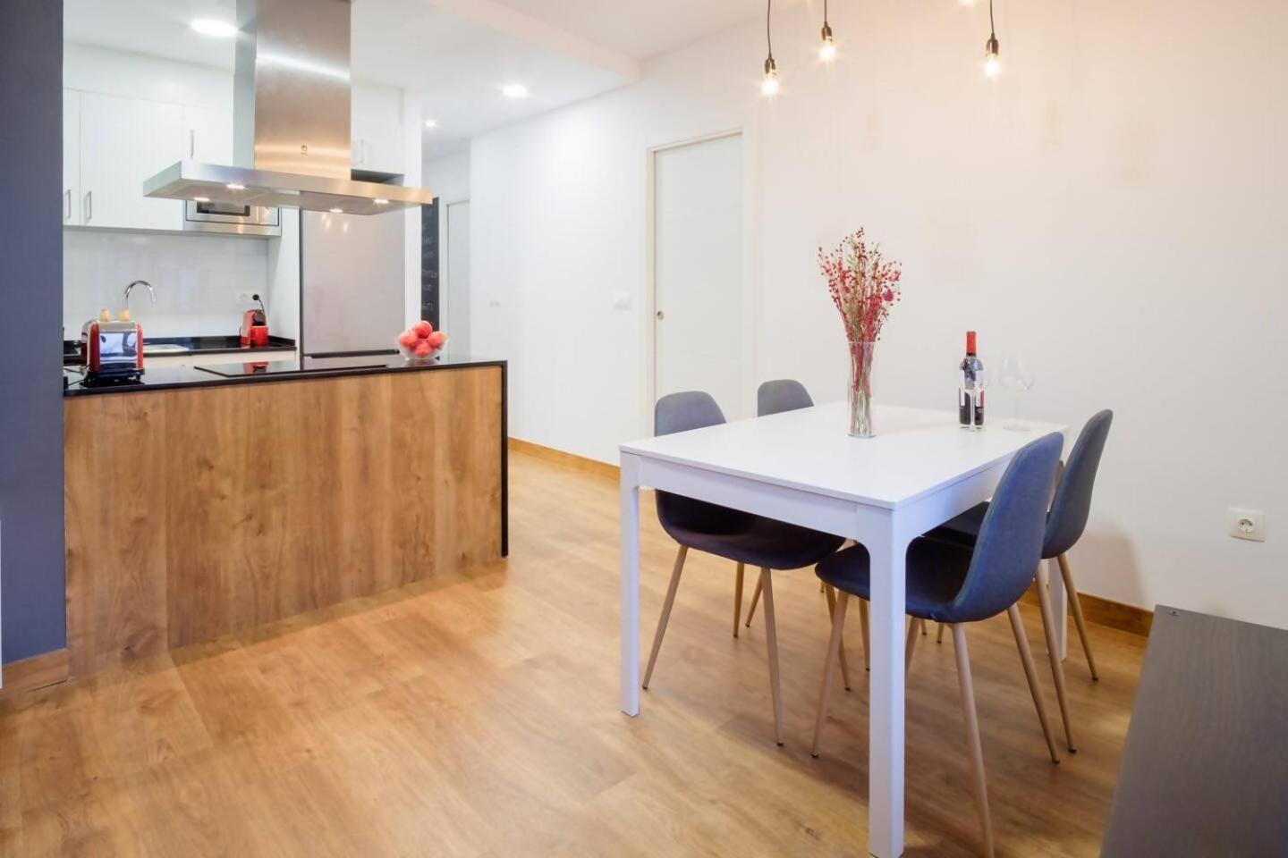 Cigarreras Lovely Loft Alicante Bagian luar foto